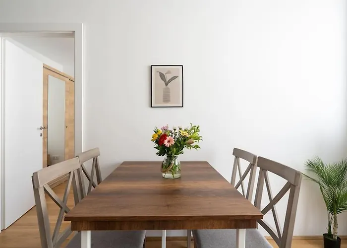 Trendy 1Br, Direct City Access By Hm